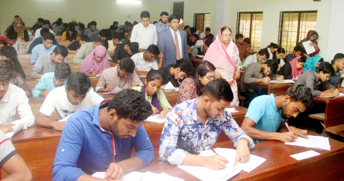 পাবিপ্রবিতে প্রথমবর্ষের গুচ্ছ পদ্ধতির ‘সি’ ইউনিটের ভর্তি পরীক্ষা অনুষ্ঠিত