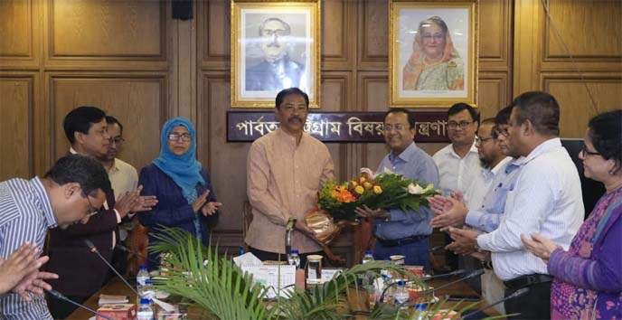 পার্বত্য চট্টগ্রাম বিষয়ক মন্ত্রণালয়ের সচিব পদে যোগদান করলেন জনাব মোঃ মশিউর রহমান এনডিসি